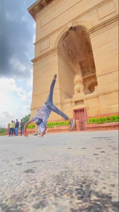 sajan sajan teri dulhan mujhko pukare aaja 🔥#indiagate #backflip #trending #sajan #shorts