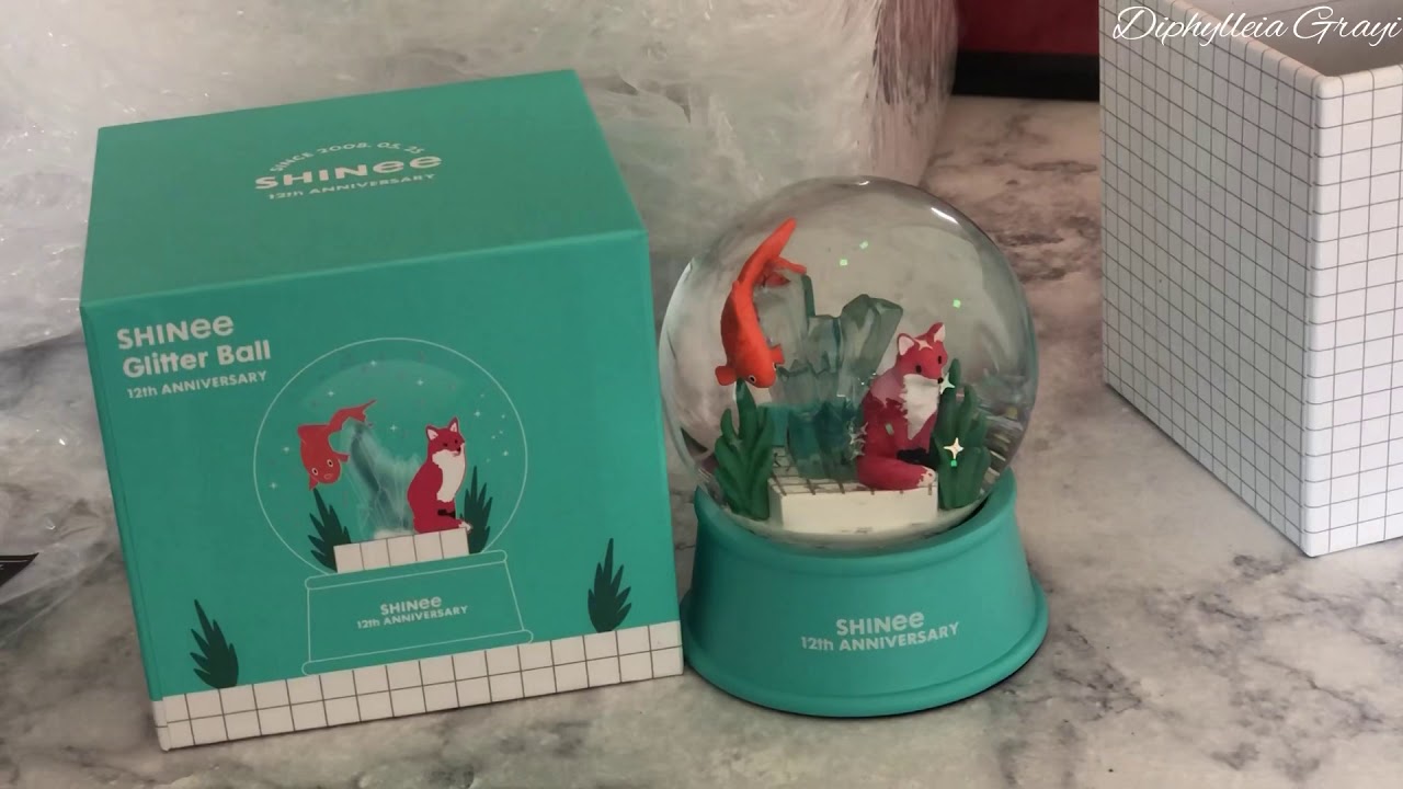 UNBOXING/HAUL] SHINee 12th Anniversary Goods - YouTube