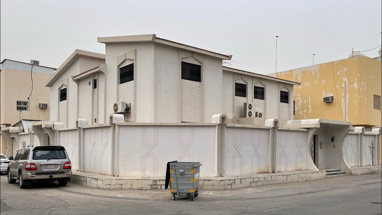 للبيع فيلا حي الخالدية مساحة 500 متر تواصل معنا 0501909979 بومحمد