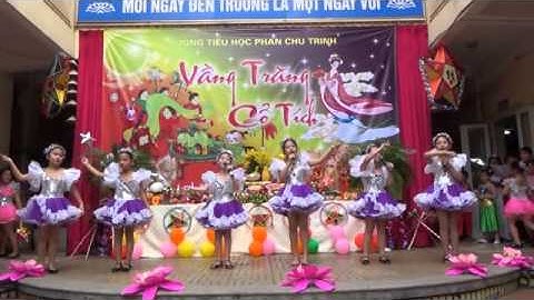 Trường tiểu học Phan Chu Trinh vui Trung thu