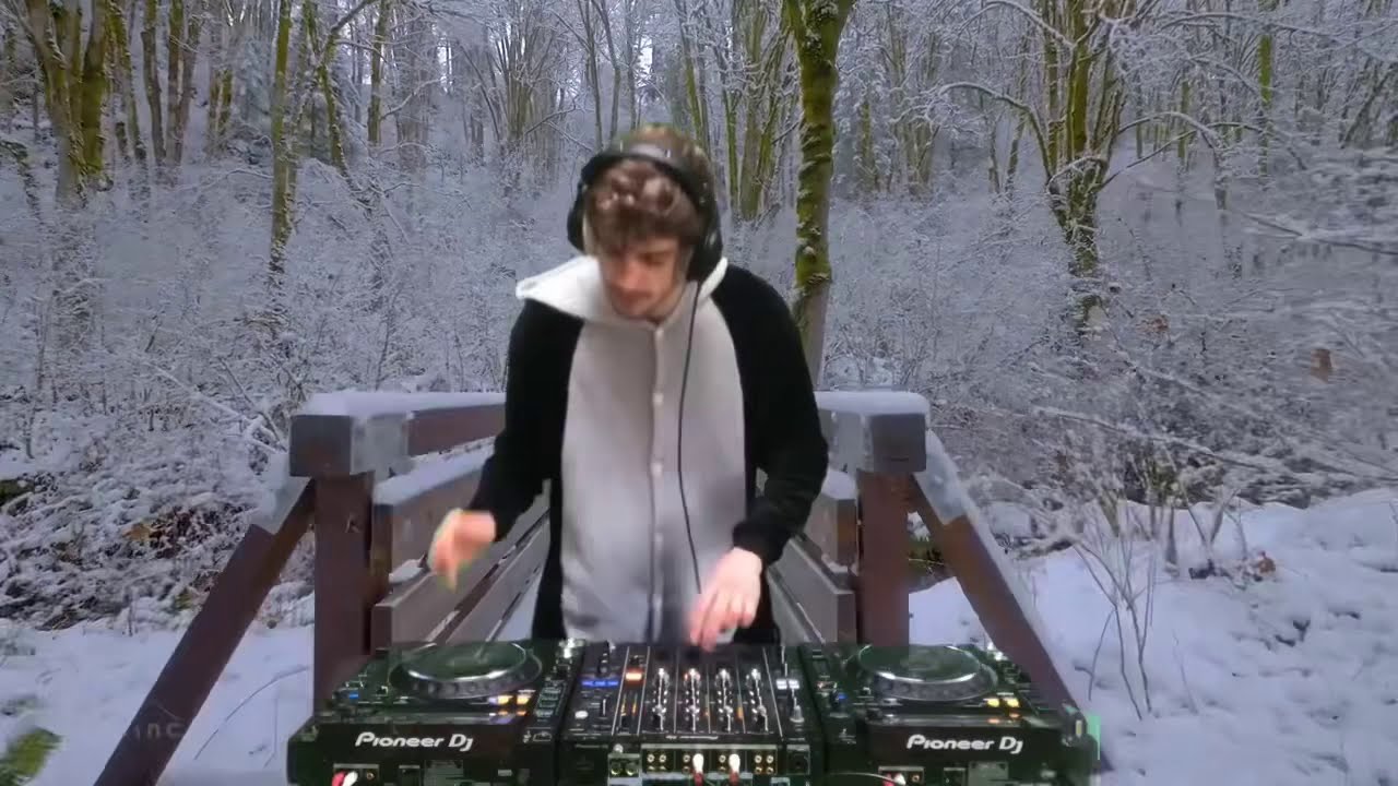 Christmas Drum And Bass Mix A Snowy Walk YouTube