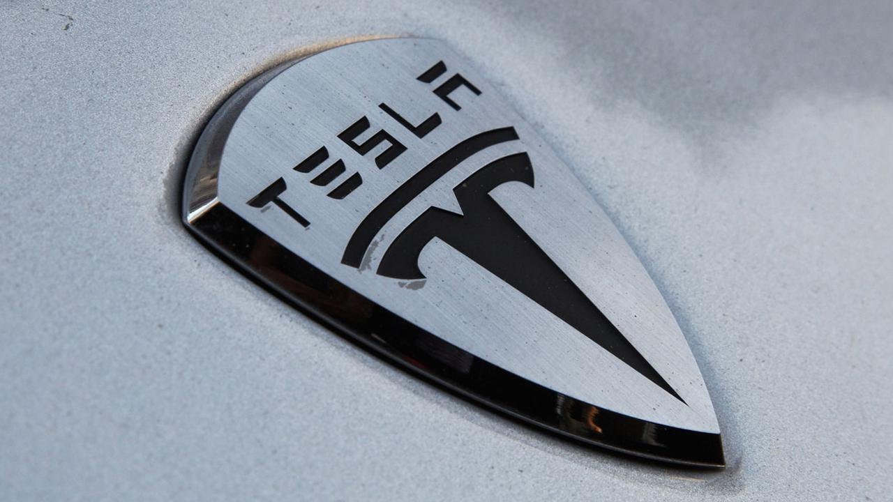 Elon Musk’s Tesla Introduces Batter Updates to Model X and Model S Vehicles