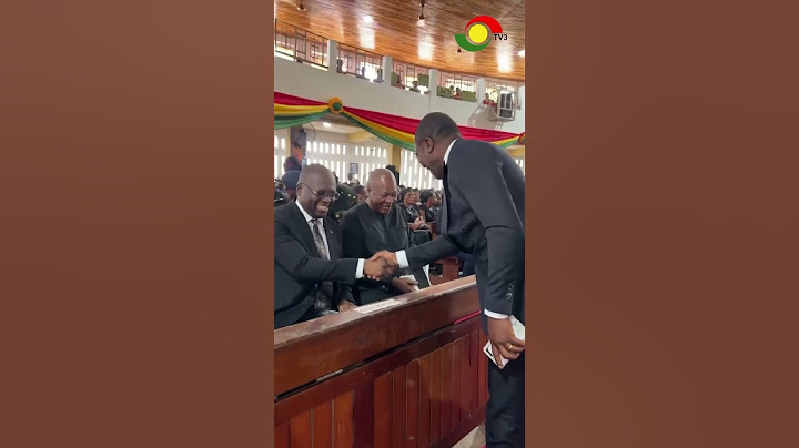 Minority Leader, Alexander   Afenyo Markin exchanges pleasantries with President John Dramani Mahama