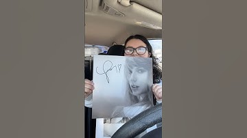 opening my SIGNED ttpd vinyl 🤍🥹 #shorts #taylorswift #ttpd #torturedpoets