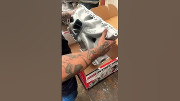 Unboxing Edelbrock intake.  408 sbf #ford #reels #fyp #windsor #edelbrock #mudtruck