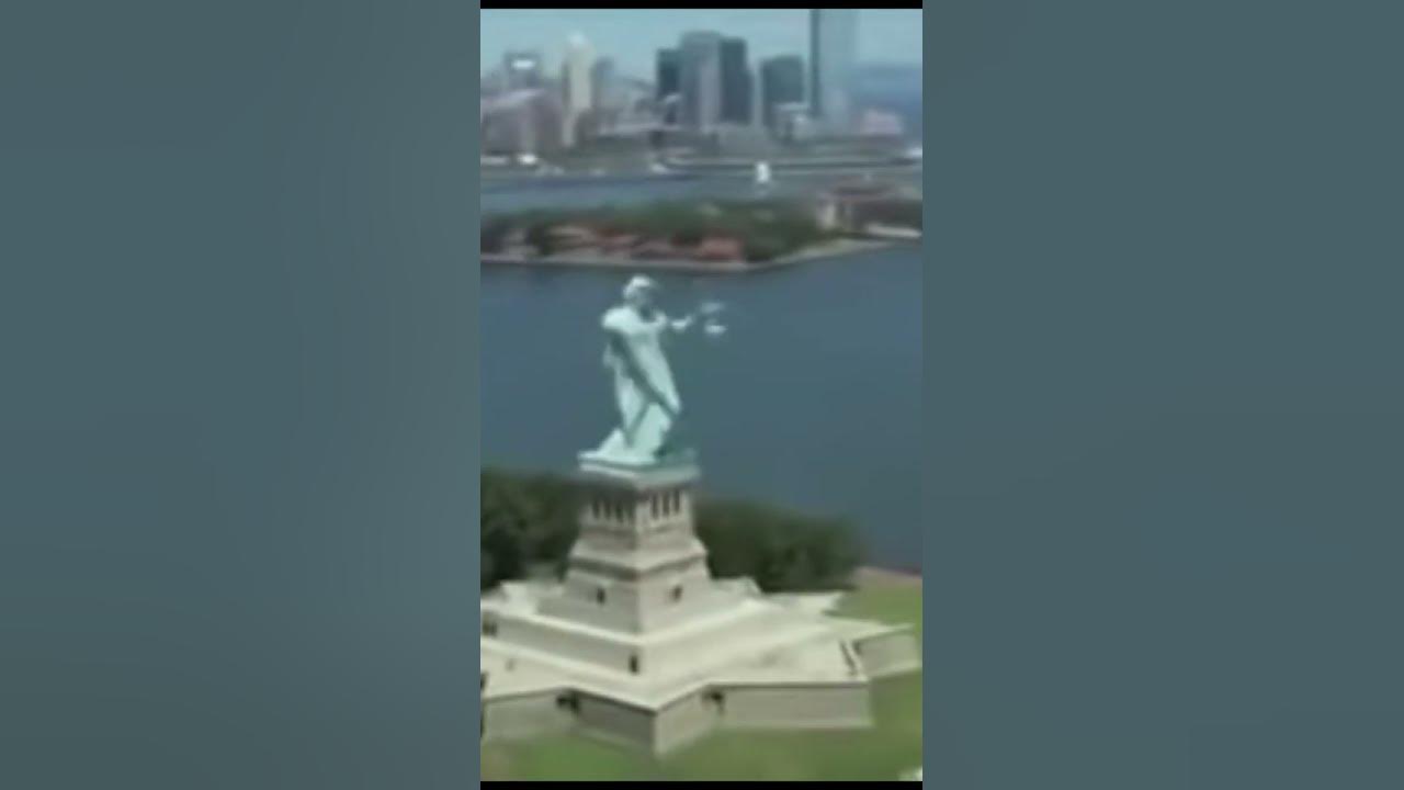 statue of liberty dancing to happy