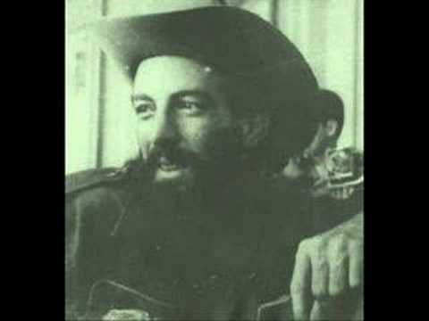 Video dedicado a un gran revolucionario y persona, Camilo Cienfuegos GorrianÃ¡n. Por quÃ© estÃ¡s vivo Camilo!