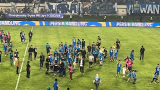 PERSIB SELANGKAH JUARA! FULL SUASANA SELEBRASI HARU PEMAIN DAN BOBOTOH DIAKHIR LAGA VS MADURA UNITED