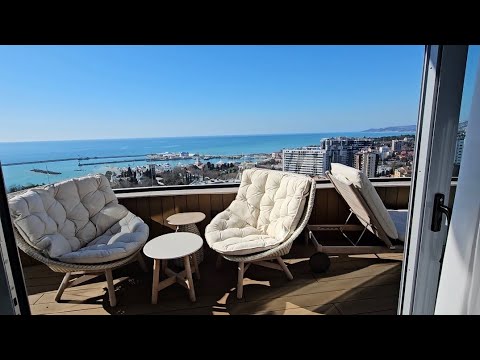 Видео: Квартира де люкс класса в центре Сочи с видом на море! +7(919)444-66-55