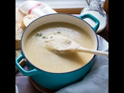 Creamy Roasted Cauliflower Soup with Thyme