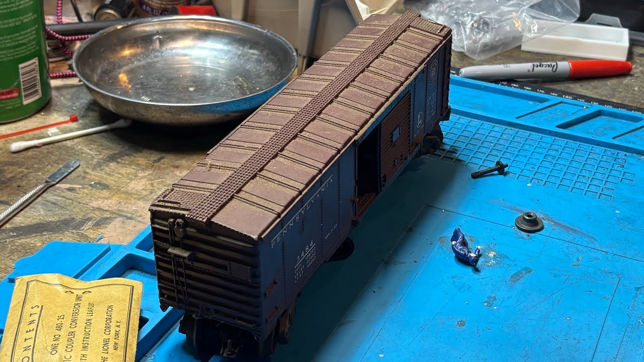  New Series - Episode 5 - Lionel 3484 Operating Box Car Repair