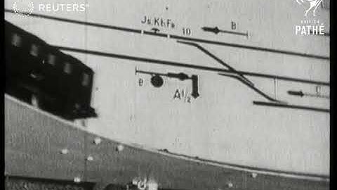 GERMANY : TRANSPORT:  Display of signalling  apparatus to prevent train accidents (1928)