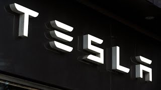 Yahoo finance's rick newman and dan howley report on tesla's delivery
production which beat estimates for q1 despite the coronavirus
pandemic has w...