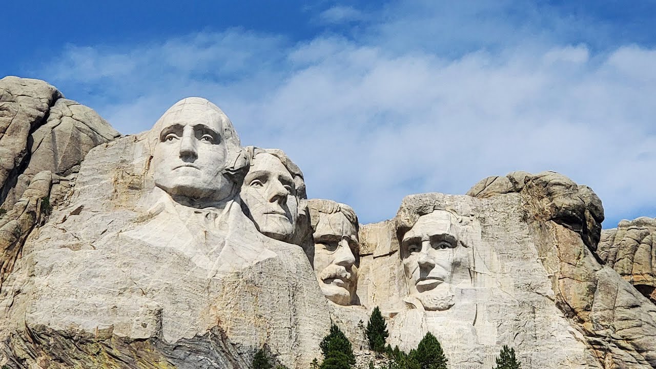 Mount Rushmore National Memorial: Quick Walk Tour, South Dakota Attraction | Tri Nguyen