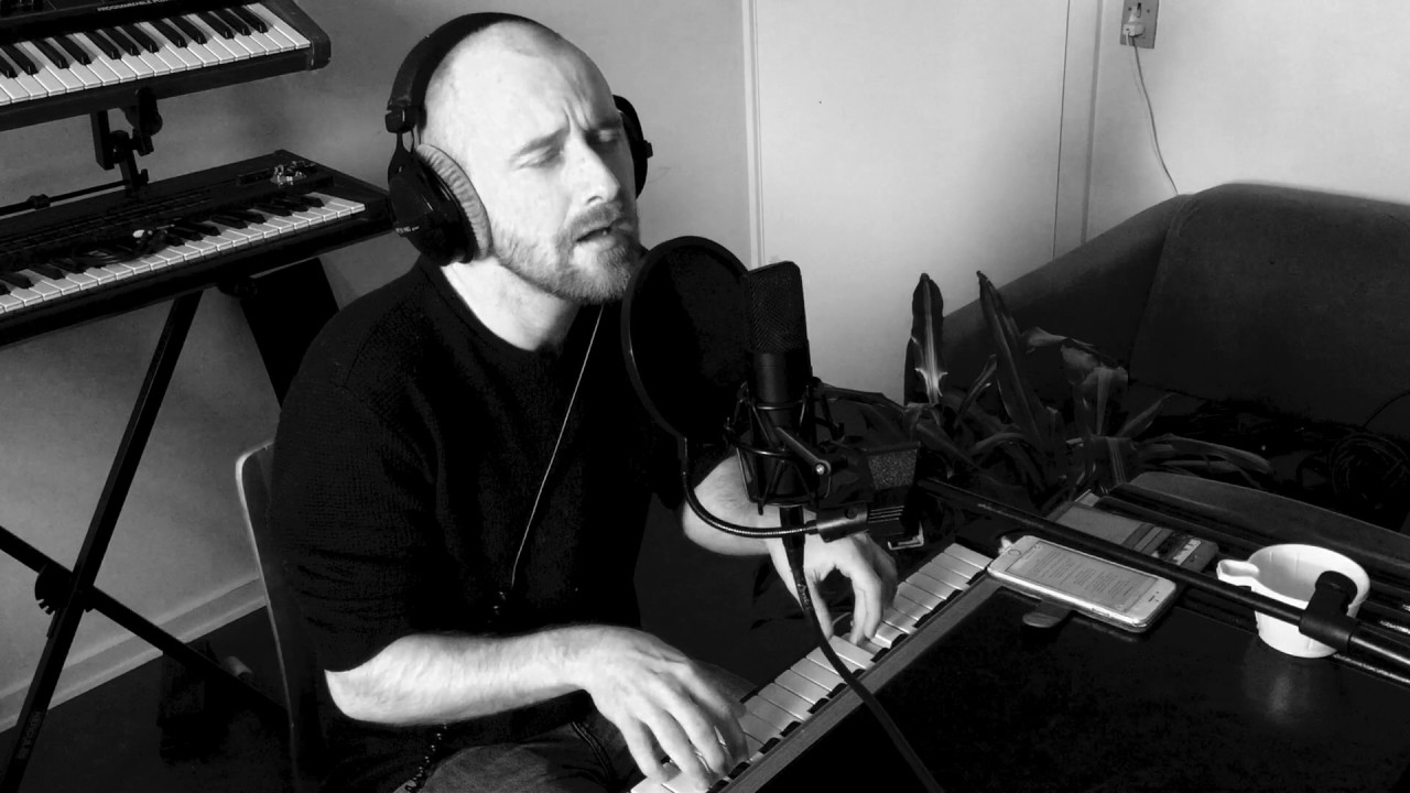 Frostfelt - No Surprises (Radiohead cover)