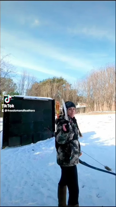 Jennifer Delaney - Archery Trickshots Winter Edition