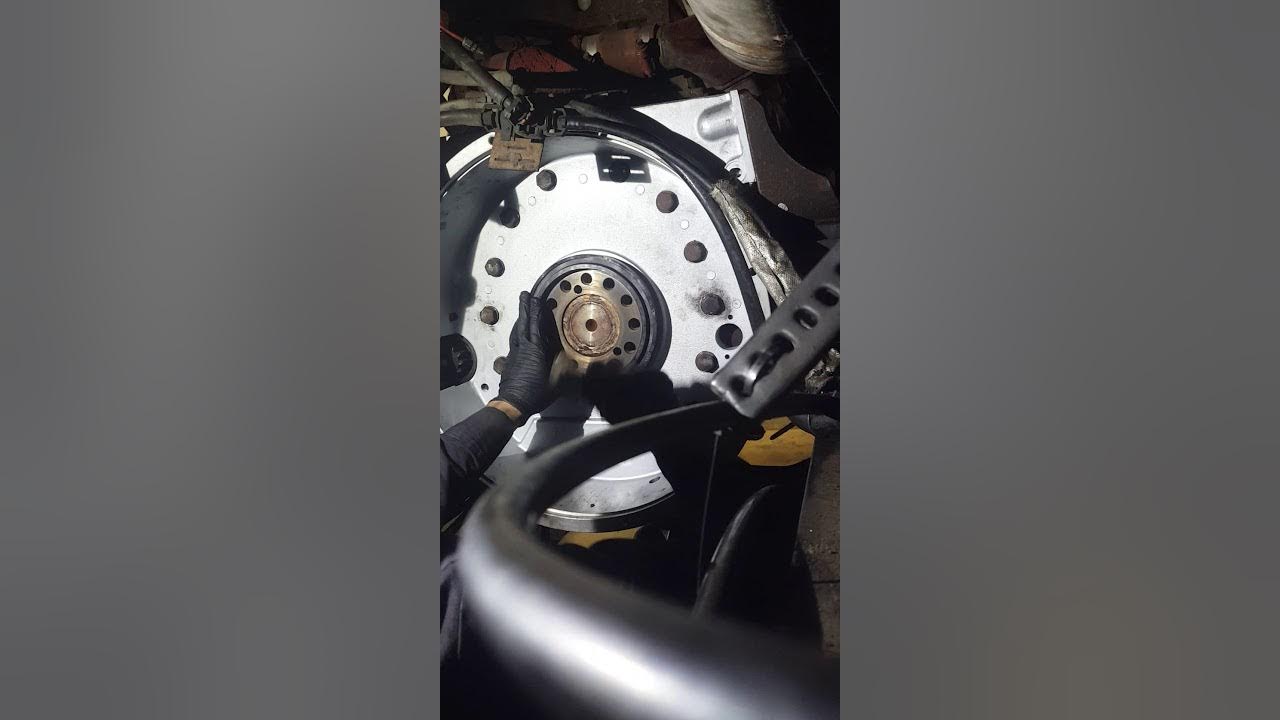 INSTALL REAR MAIN SEAL ISX CUMMINS WHIOUTS SPECIAL TOOLS YouTube