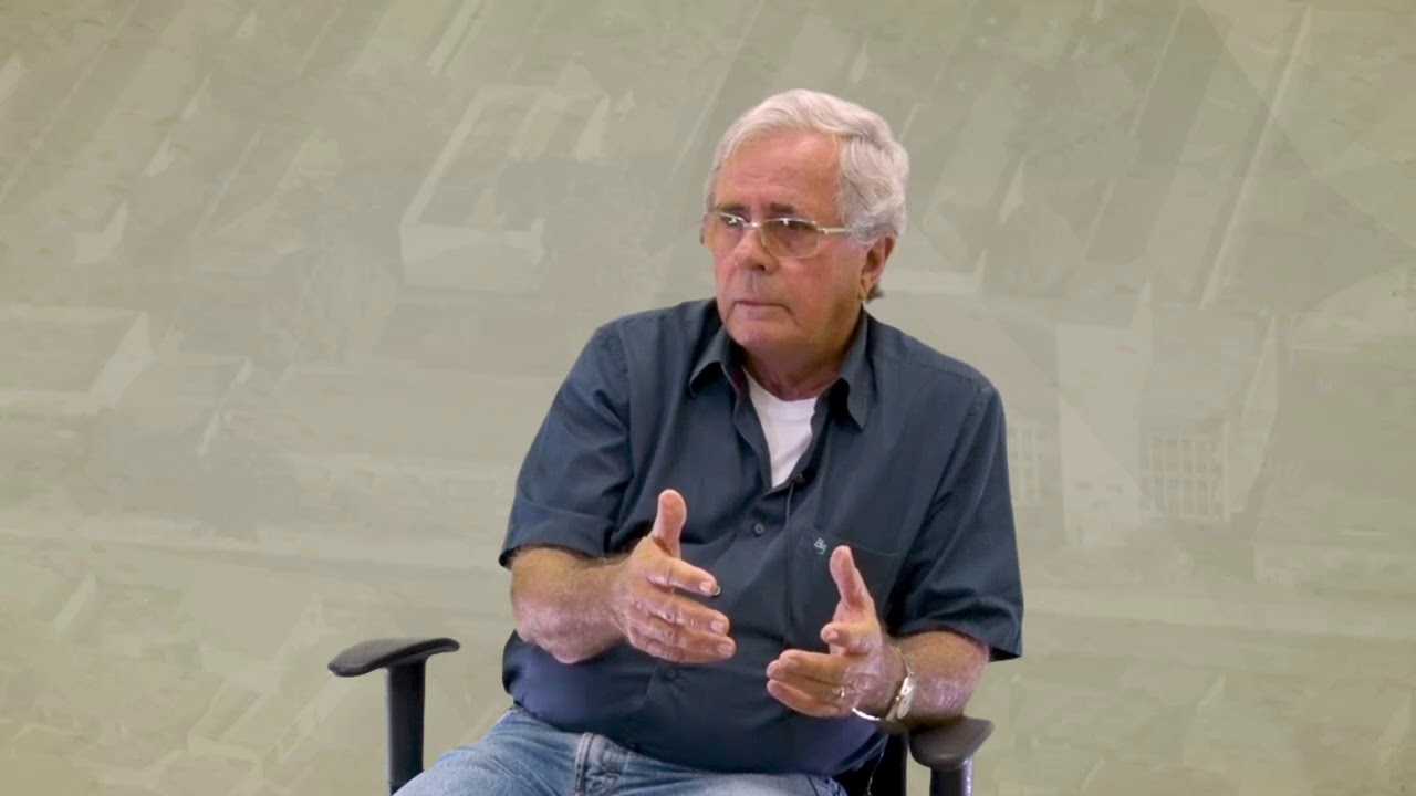 Alfredo Cabral (Exaluno, Exprofessor, Exdiretor) YouTube