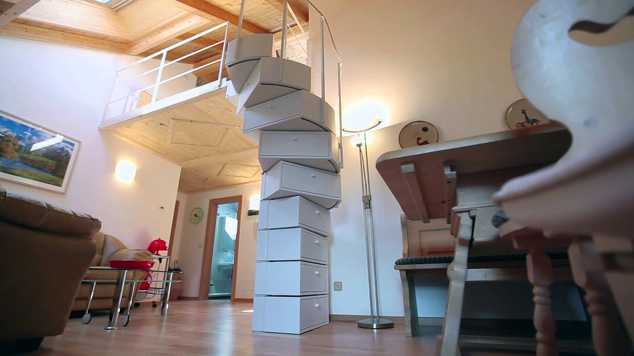 B pià s.r.l. presenta eclettica: il nuovo concetto di scala a ... Scala a chiocciola design