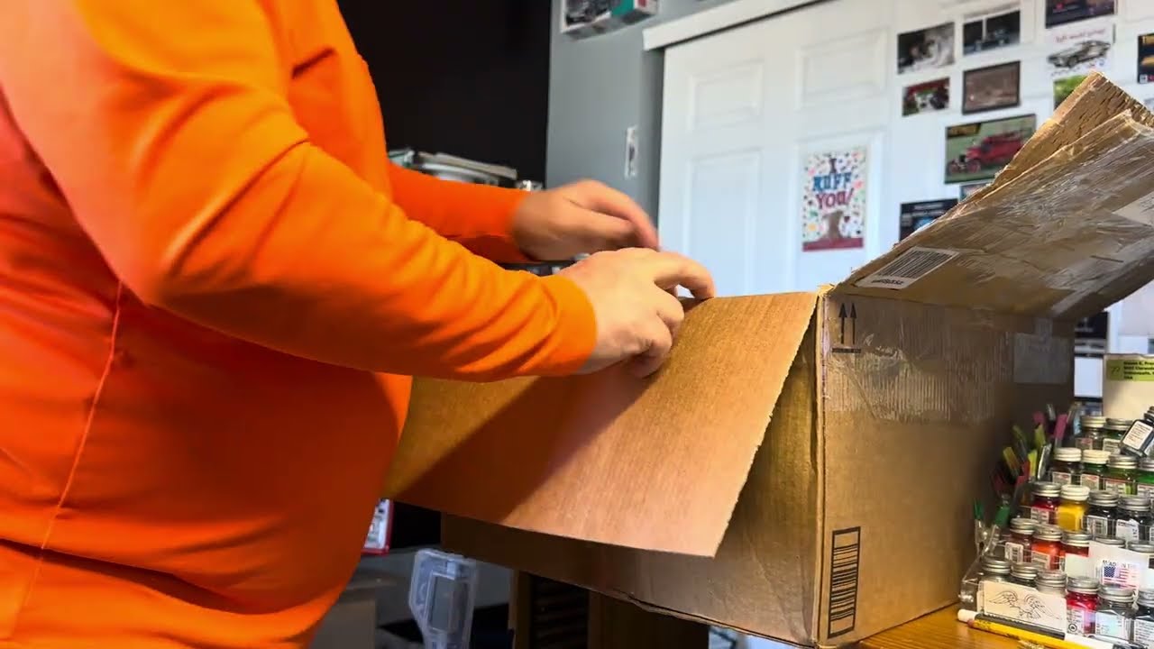 Распаковка почтовой рассылки.