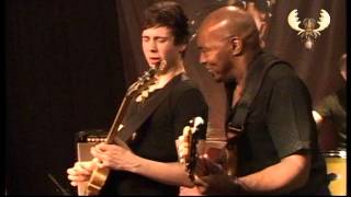 Laurence Jones - Can't keep living like this - Live at Bluesmoose Café chords