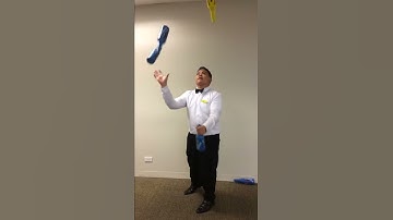 Juggling 4 bottles slow motion