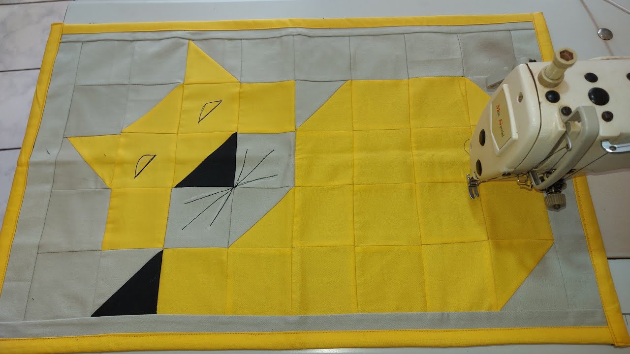 LINDO TAPETE EM FORMATO DE GATO 😺