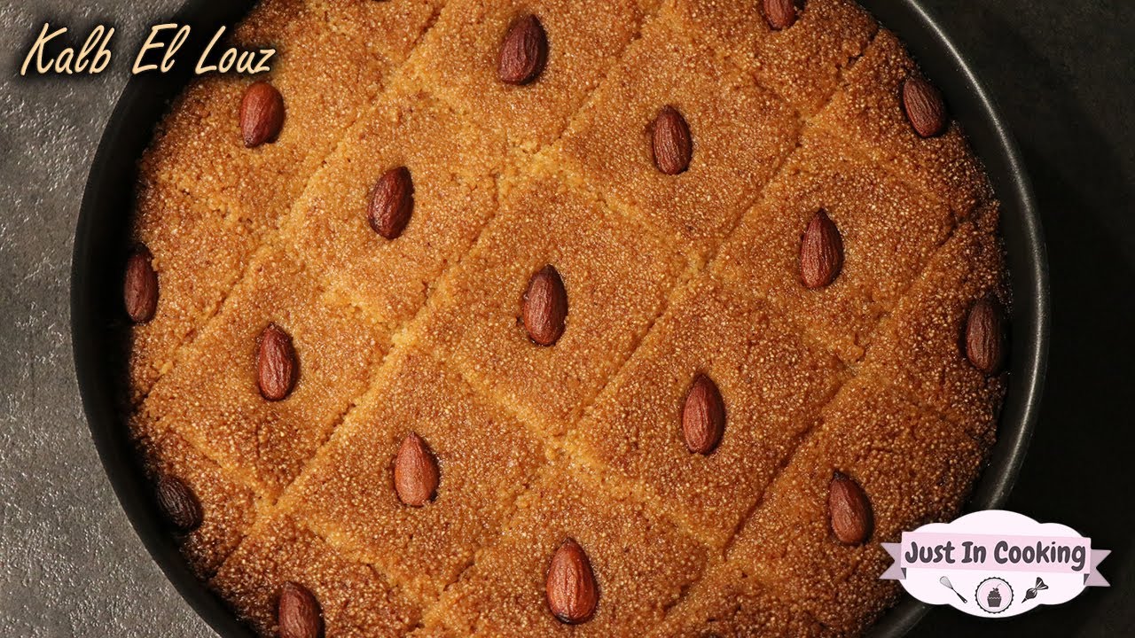 Recette de Kalb El Louz : Gâteau de Semoule aux Amandes, Miel et Fleur ...