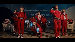 Stray Kids Thunderous But Is A Christmas Song.