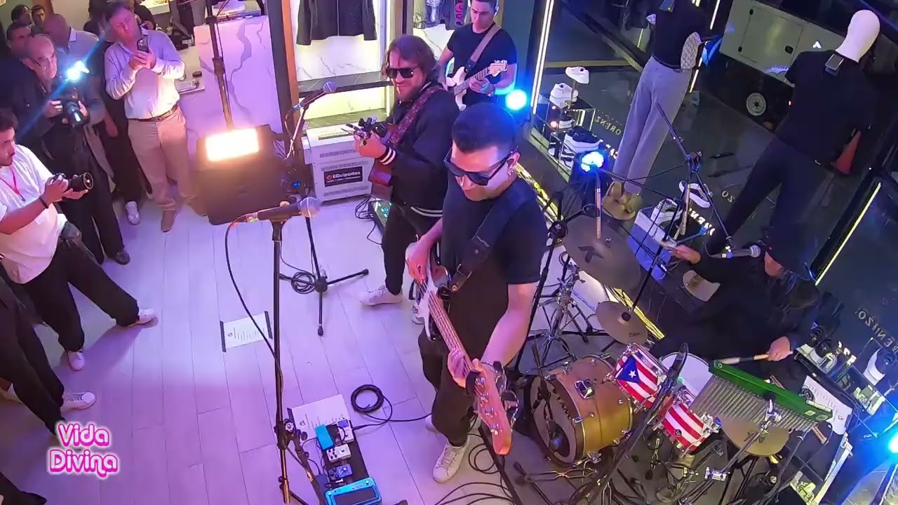 ¡LO QUE NADIE VIO! 😱 El Desfile Secreto de Modelos que Paralizó la Ciudad (Exclusivo) 🔥