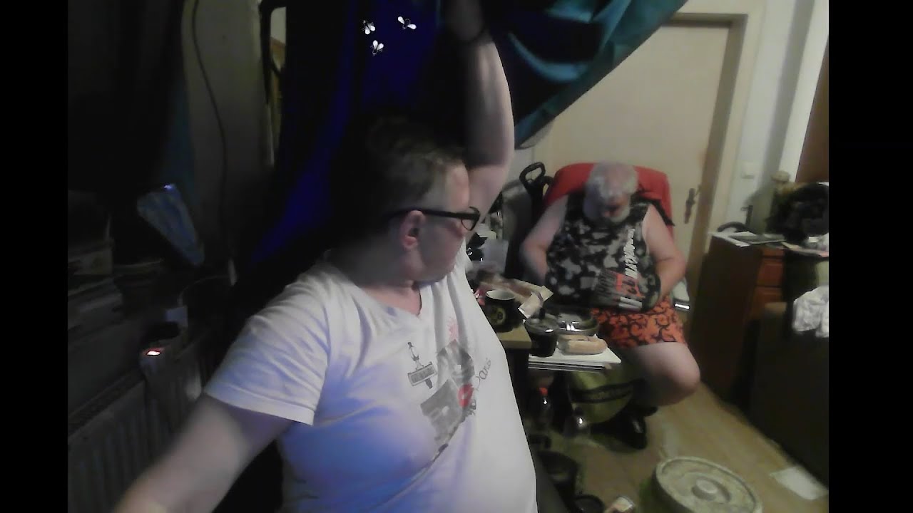 Chanti gönnt sich 3 Burger, Basti bekommt nur Salat! - Stream Highlights Team Seelmann