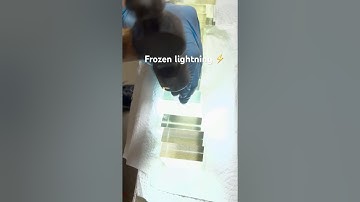 Freezing lightning in acrylic! #experiment #science #cool #physics #highvoltage #satisfying