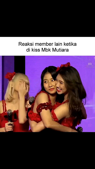JKT48 - REAKSI ALL MEMBER DICIUM MUTHE, REAKSI ELI YG PALING NGAKAKš #jkt48 #jkt48newera #muthejkt48