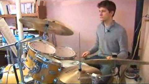 Drums: 8th Note Pattern With 16th Notes