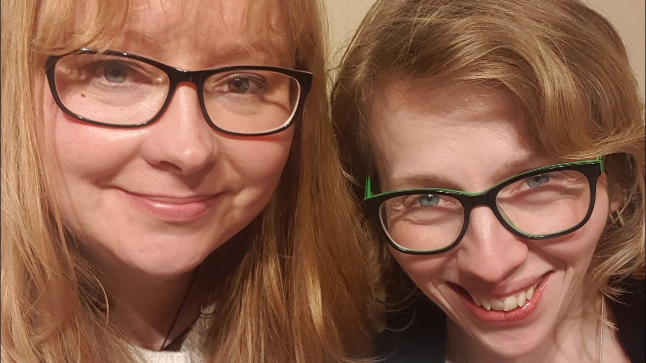 December LoveLula  Beauty box Unboxing