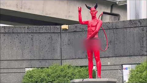 Pilar y el Satans, Posesin demonaca - lol too funn...