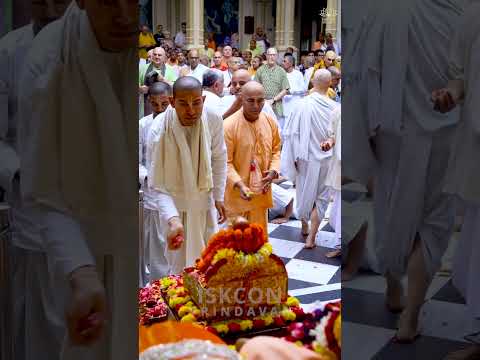 Divine Guru Puja (03-04-2026) at ISKCON Vrindavan | A Spiritual Morning🌼