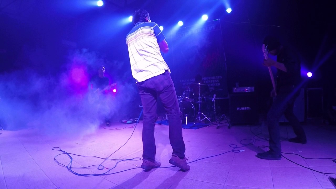 [stonedzombies] Yagim Grind, Live at Superheroes Collapse #3 (Part 1)