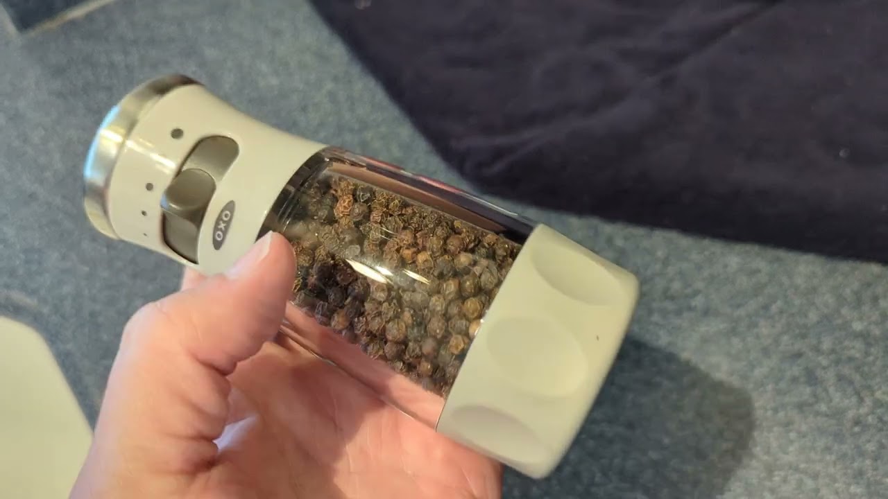 OXO Good Grips Contoured Mess-Free Pepper Grinder Amazon Review