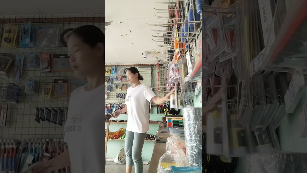 Maglinis muna ang lalabs nyo sa shop | Mini Hardware Business | Lyn Brebs