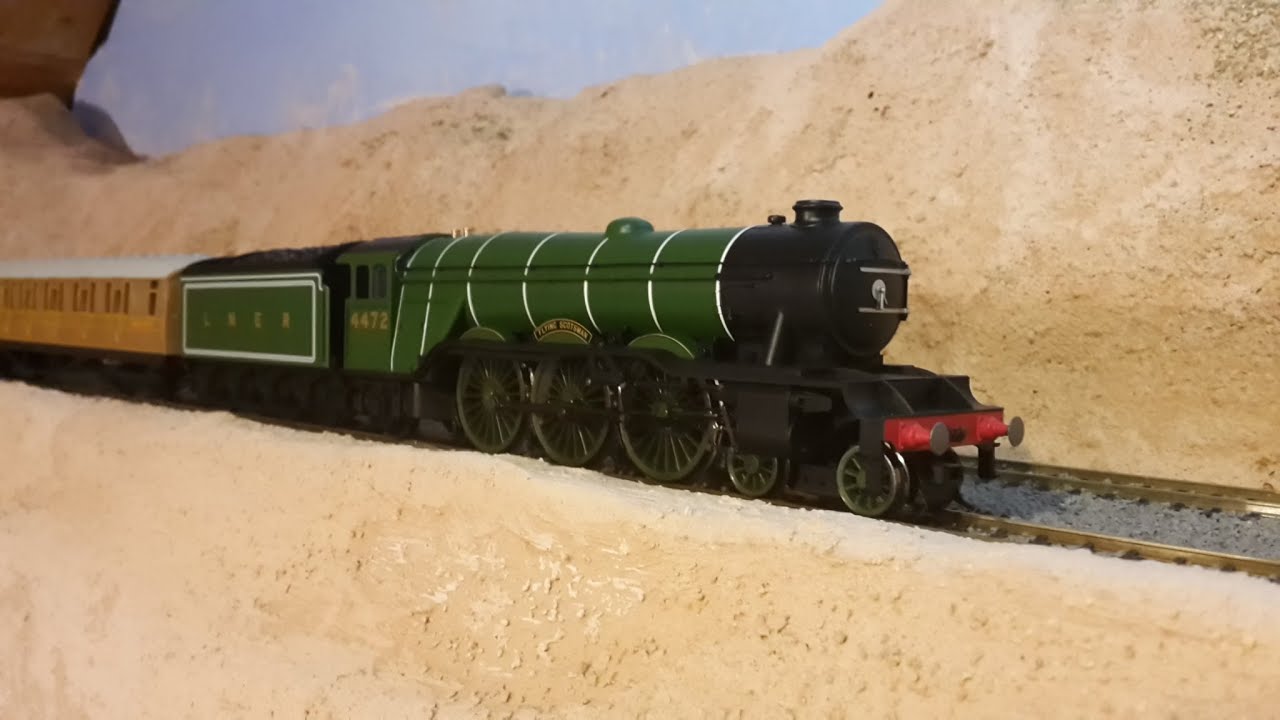 Hornby Railroad edition of the Flying Scotsman YouTube