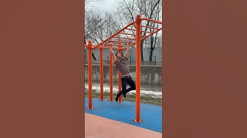 I tried the longest monkey bars in the world! 🤯🤯🤯 #shorts #challenge