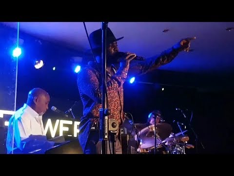 თბილისის საიუბილეო ჯაზ-ფესტივალი ლეგენდარული ჯუფის Tower Of Power-ის კონცერტით გაიხსნა