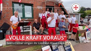 „Volle Kraft voraus“ – Seenotretter singen ihr Lied von Klaus Lage