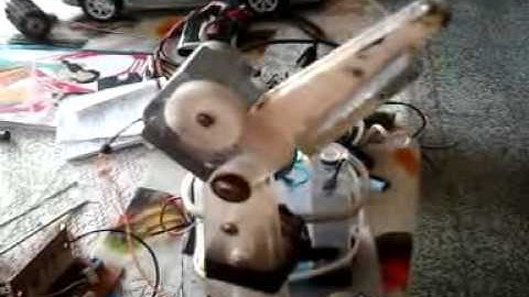 Brazo Robotico 2 GRADOS I.3gp