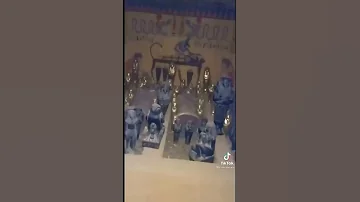 مقبره فرعونية فيها اثار كتير اول مره تشوفه عينك ادعموني بالاشتراك والإعجاب كي تشوف باقي المقبرة 