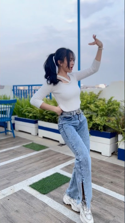 Siapa kemarin yg nanyain dc taman jurug versi tradisian ini? Sampun nggeh💃🏻 #dyahayuel #tamanjurug
