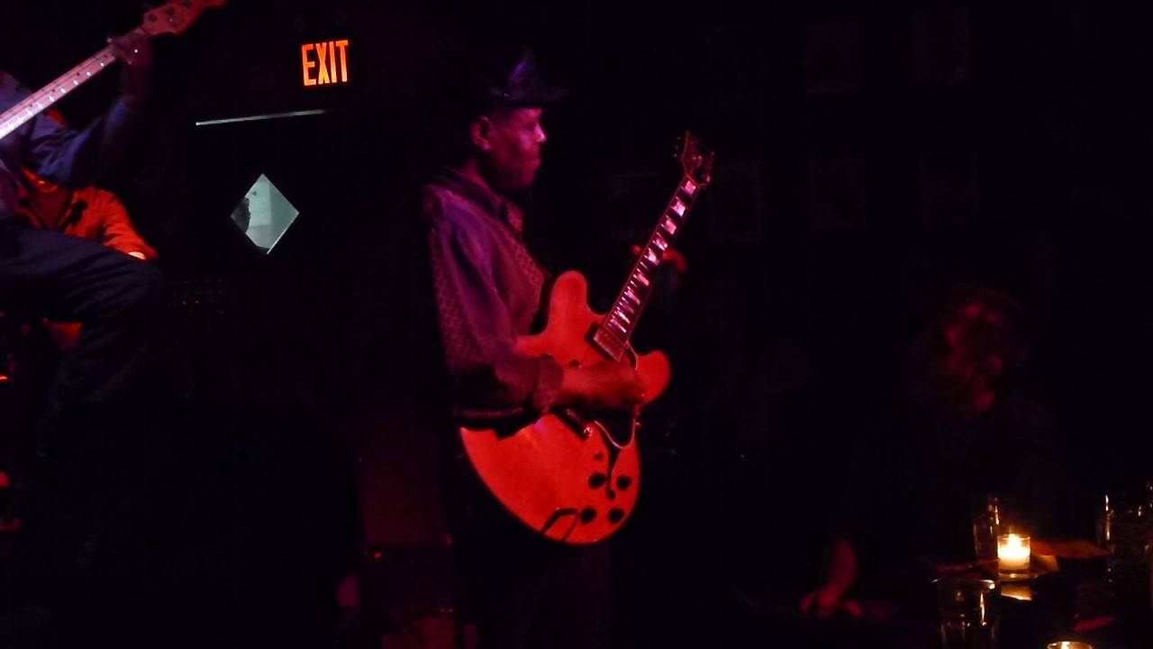 ⁣SaRon Crenshaw Band @ Terra Blues (1)