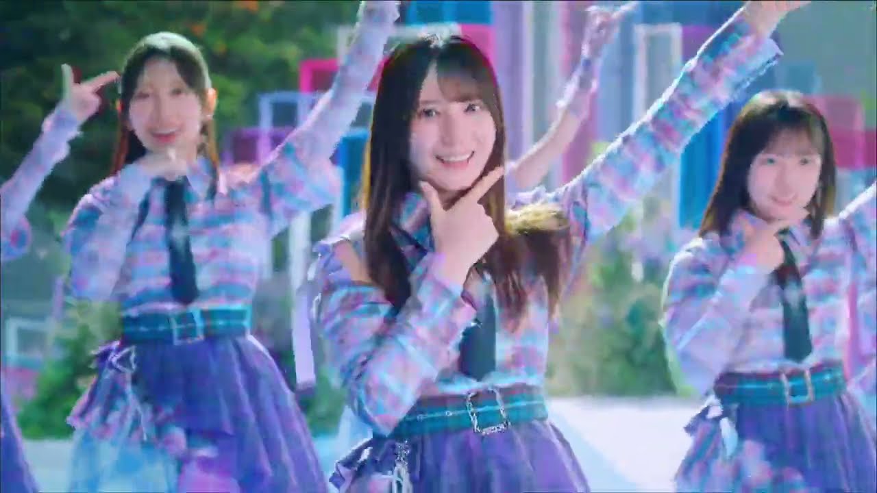 HD】日向坂46 CM「Love yourself!」14thシングル 15s - YouTube