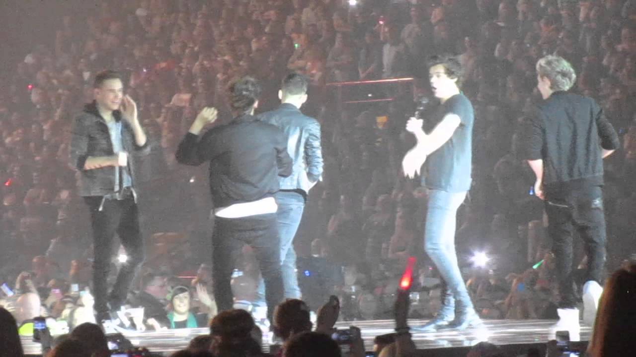 One Direction twitter questions @ Metro Radio Arena, Newcastle - 9/4/2013